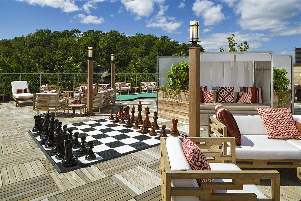 The Watershed Norwalk Hotel Bagian luar foto