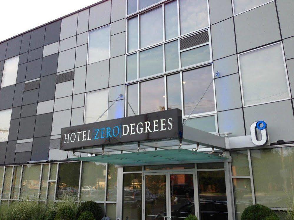 The Watershed Norwalk Hotel Bagian luar foto